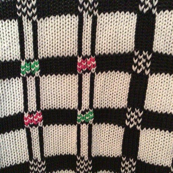 SK & Company - Vintage Black & White Checked Pullover Sweater with Pink & Green - Picture 2 of 5